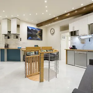 Apartment Louvre Luxury &