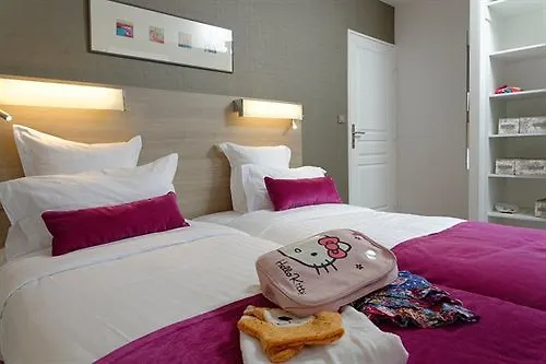 Residence Alma Marceau Paris 4*,  France